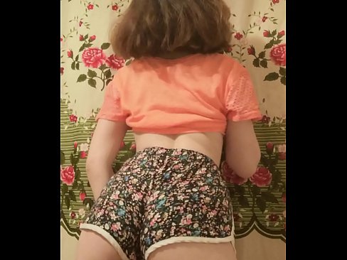 ❤️ Una ghjovana sexy si spoglia i pantaloncini davanti à a camera ️❌ Pornografia dura à co.dreamlandpassionfever.ru ❌️